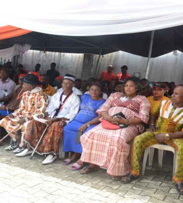 CROSS SECTION OF COMMUNITY LEADERS 02