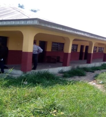 Renovation of School and Provision of School Desks in Community Primary School Uta2
